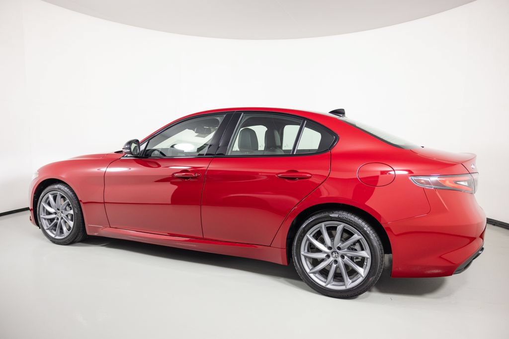 New 2026 Alfa Romeo Giulia AWD image 7