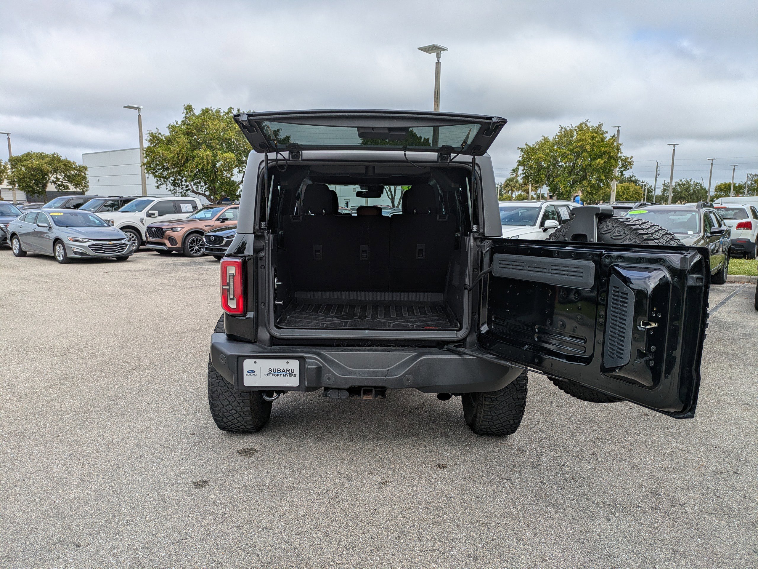 Used 2023 Ford Bronco Outer Banks image 13