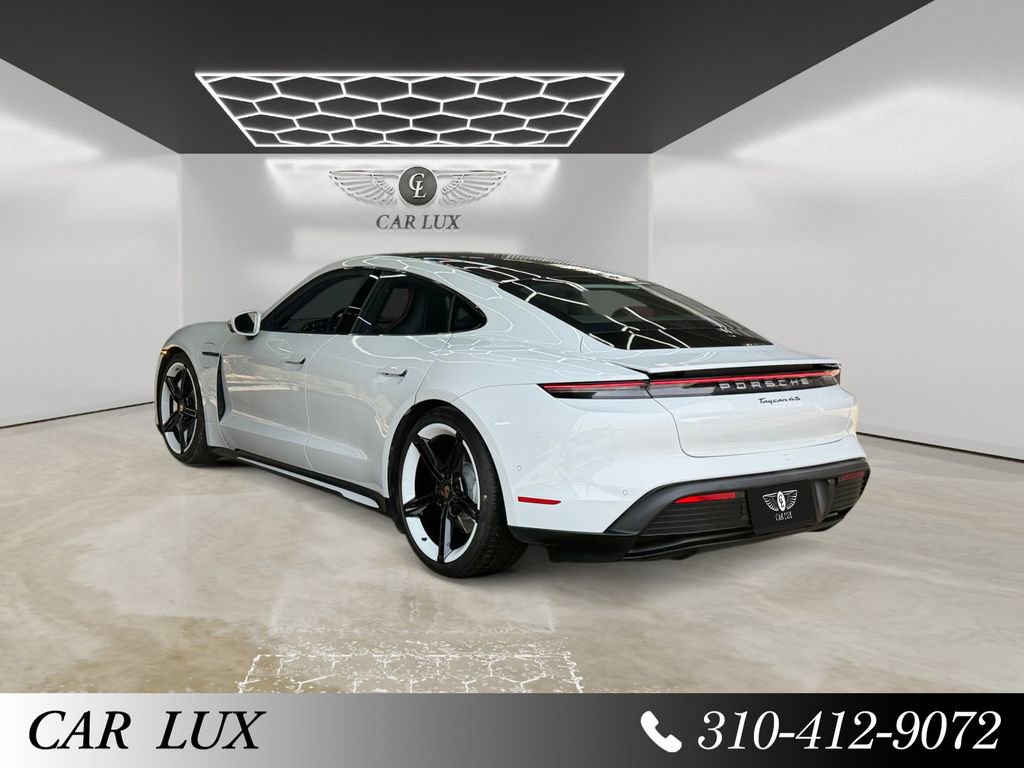 Used 2020 Porsche Taycan 4S image 3