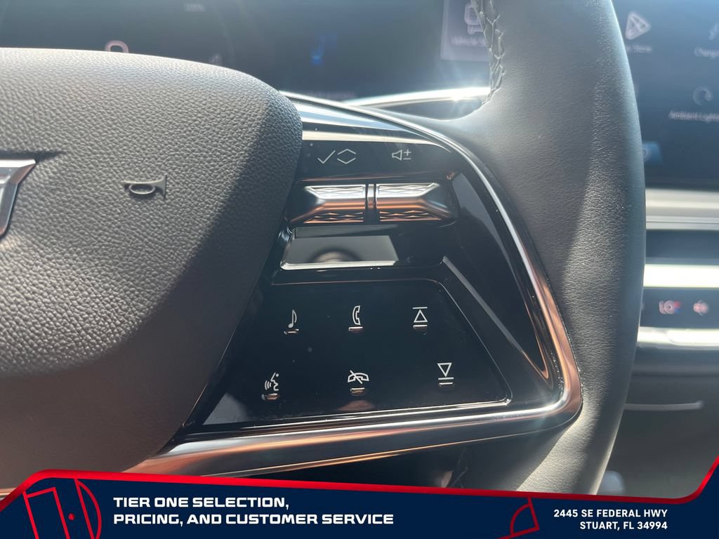 Used 2025 Cadillac Lyriq Luxury RWD image 27