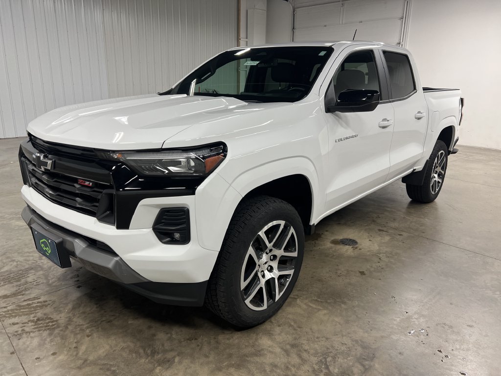Certified 2023 Chevrolet Colorado Z71 w/ Z71 Convenience Package 2 AWD/4WD image 5