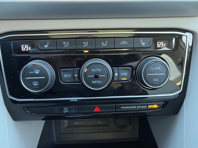 Certified 2023 Volkswagen Atlas SE w/ Panoramic Sunroof Package image 24