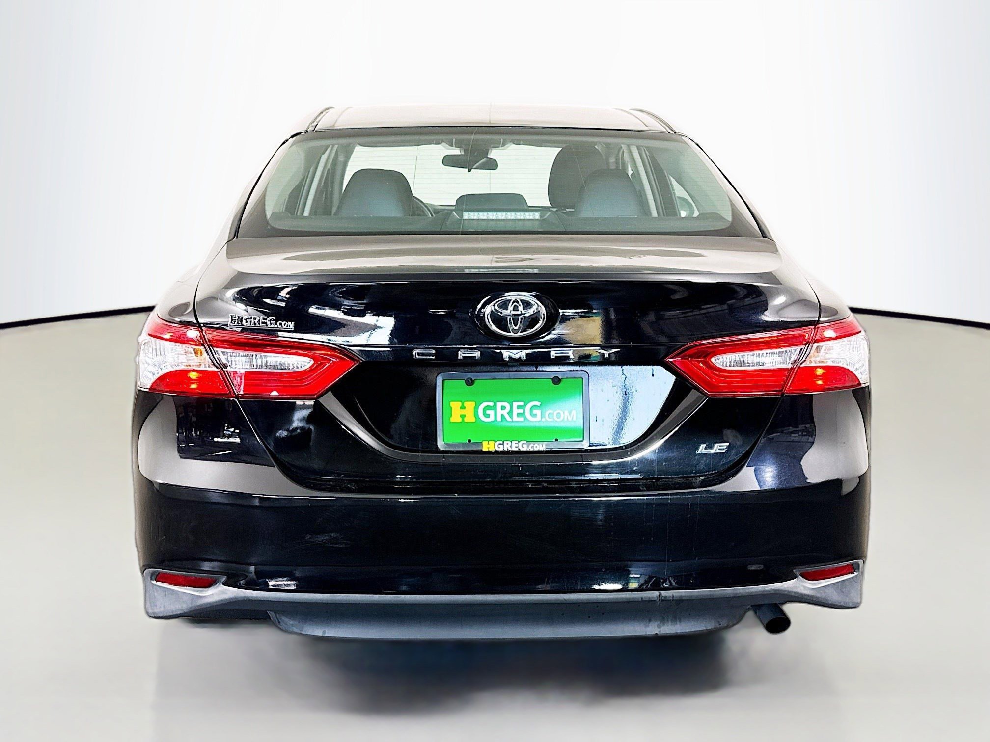 Used 2018 Toyota Camry LE image 8