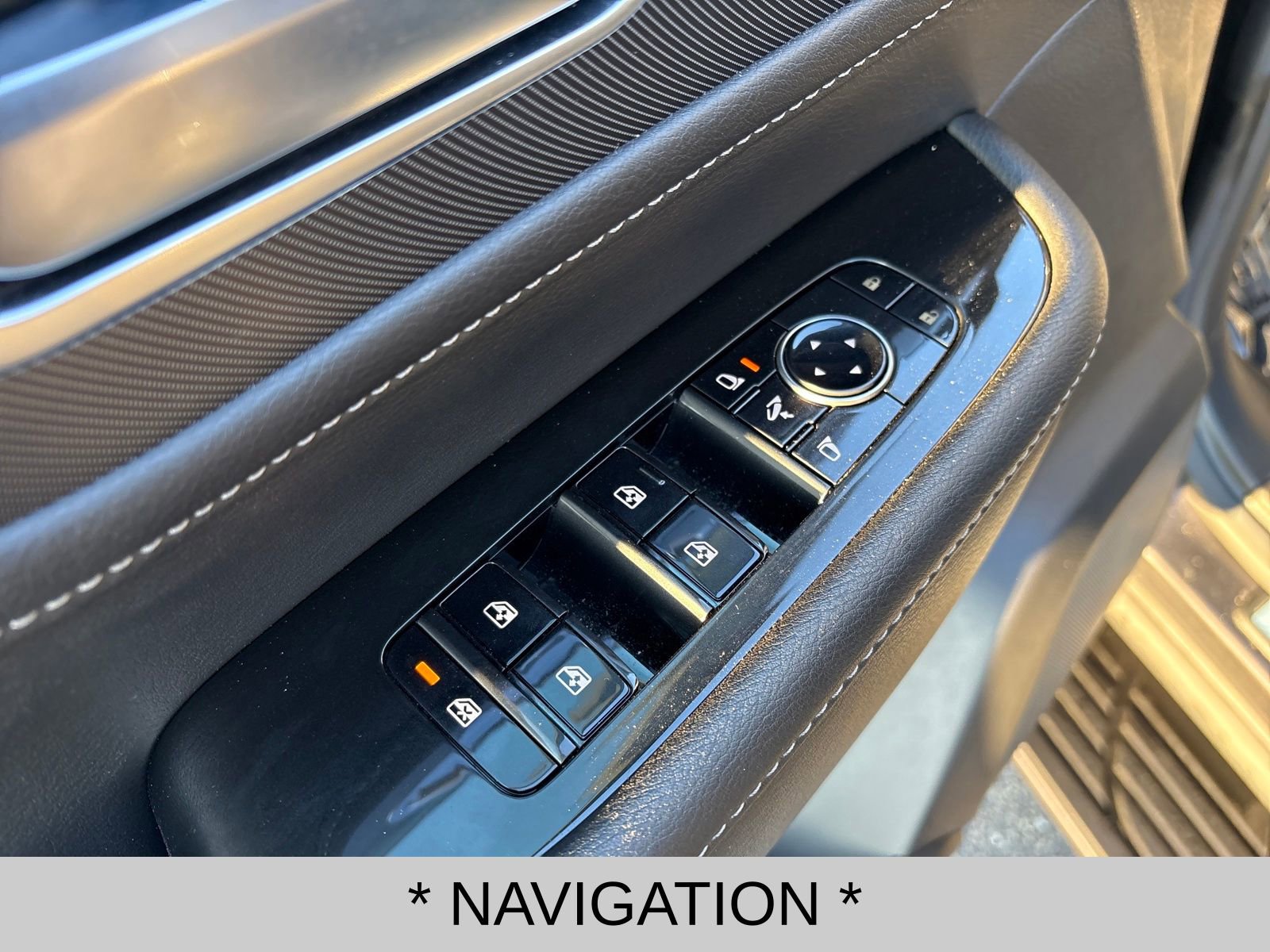 Certified 2025 INFINITI QX80 Pure image 11