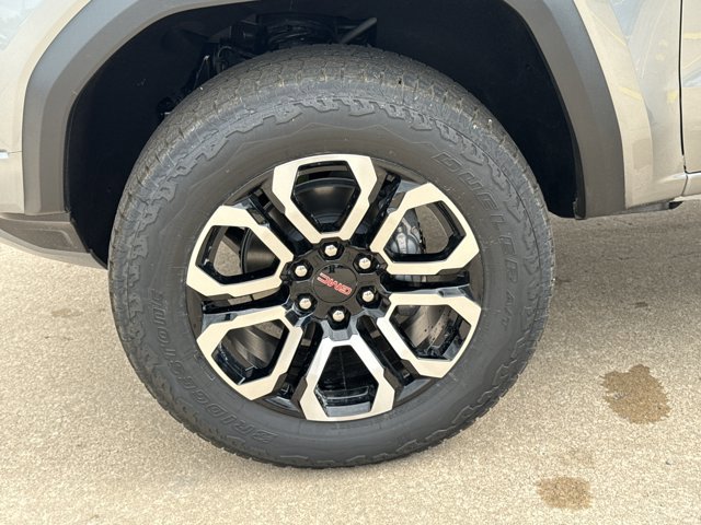 New 2026 GMC Canyon AT4 w/ Nightfall Essentials Package AWD/4WD image 15