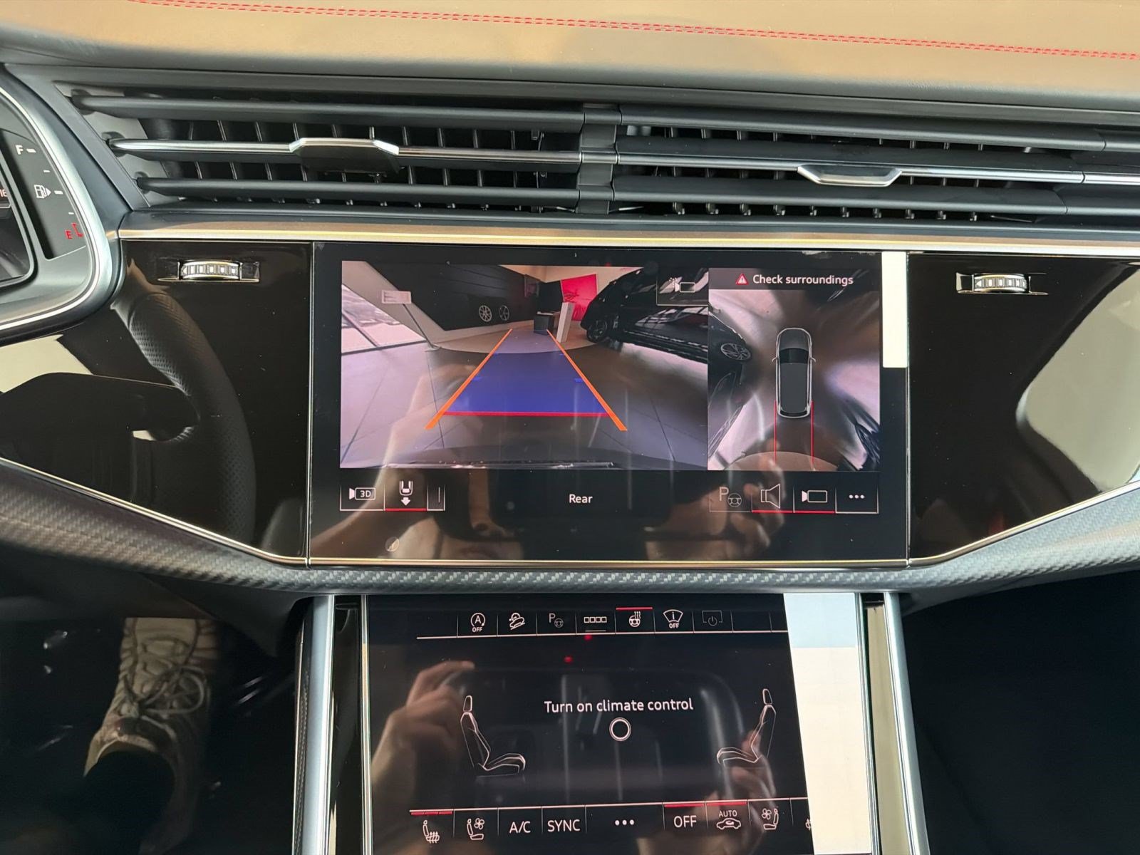 New 2026 Audi SQ7 Prestige AWD/4WD image 21