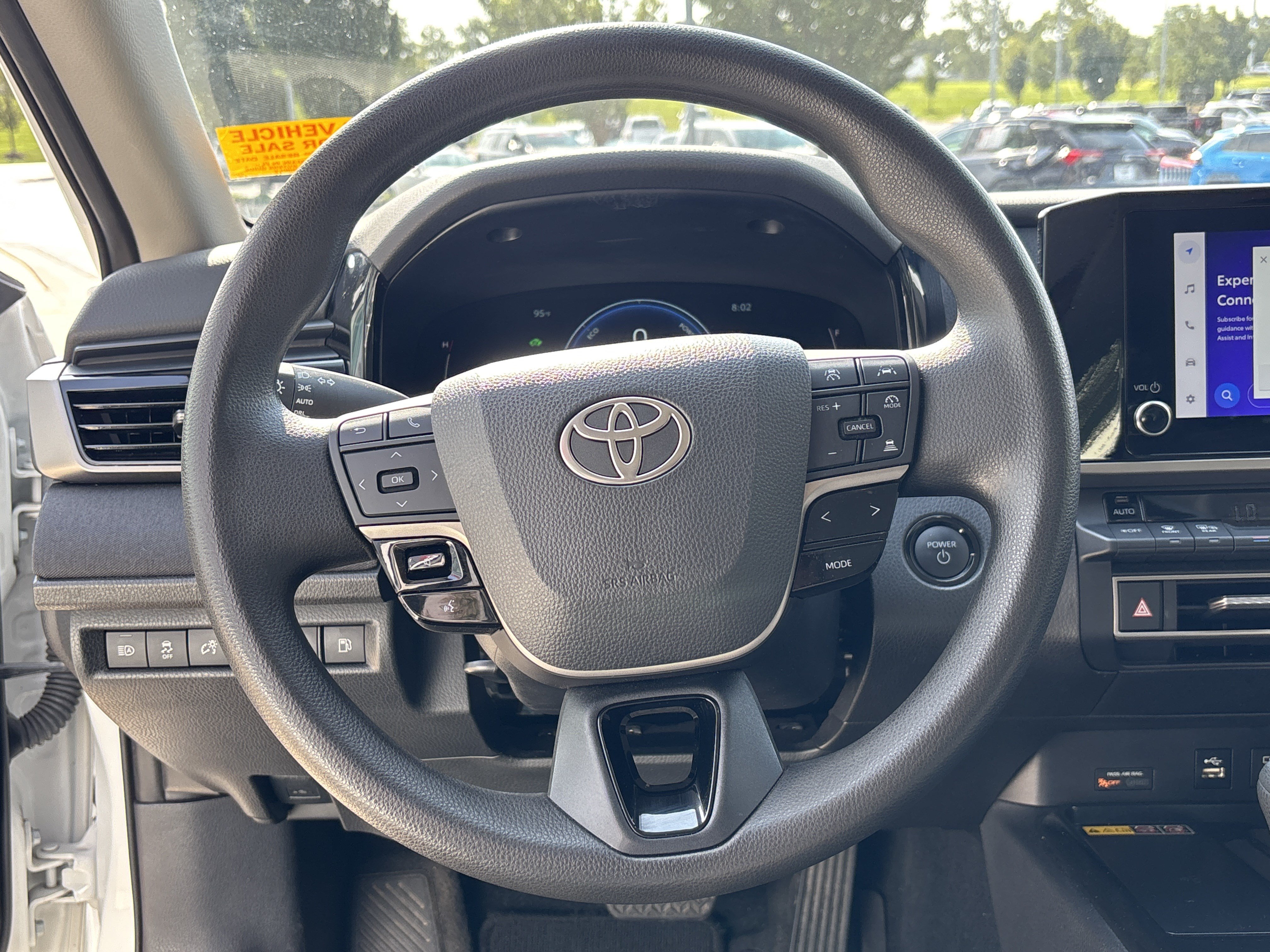 Used 2025 Toyota Camry Hybrid FWD image 17