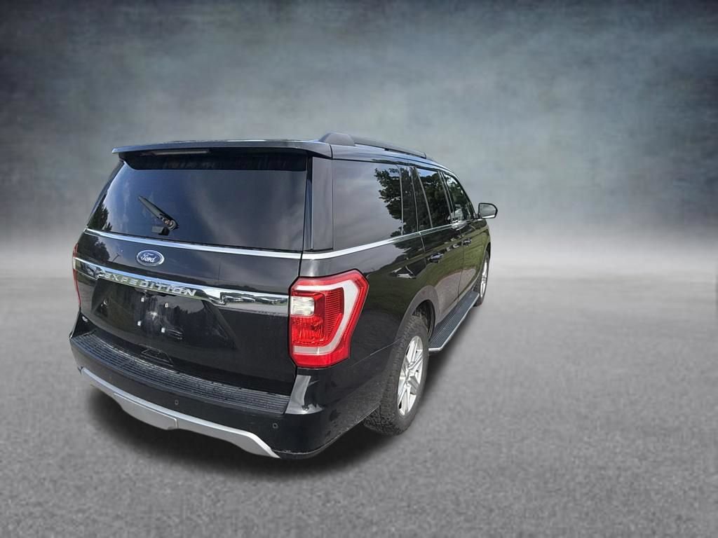 Used 2019 Ford Expedition XLT w/ Equipment Group 202A AWD/4WD image 5