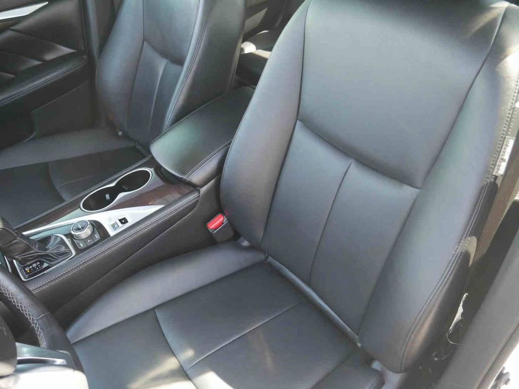 Used 2018 INFINITI Q50 Luxe w/ Cargo Package (L95) image 23