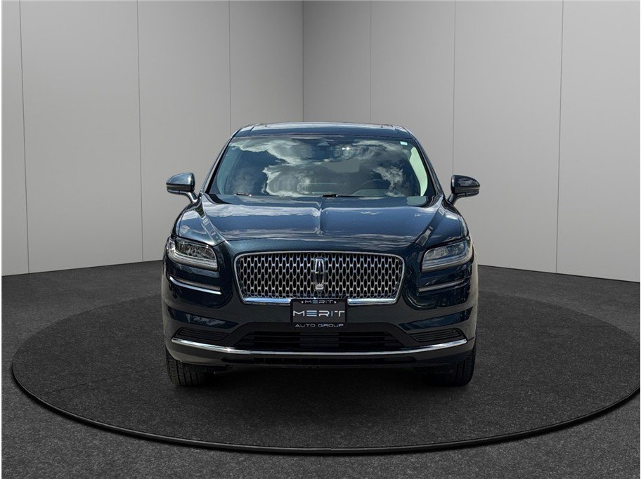Used 2021 Lincoln Nautilus Reserve image 3