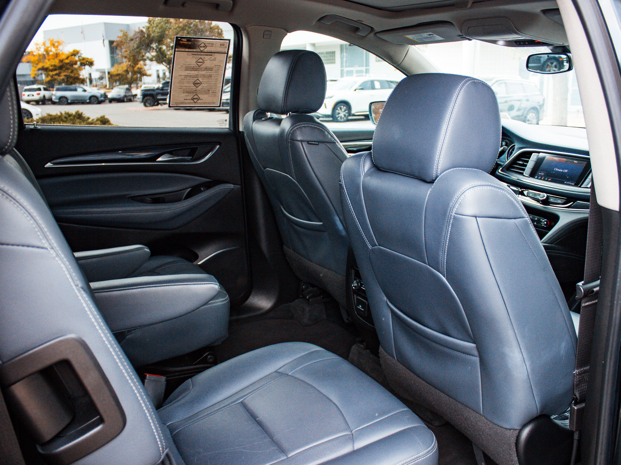 Used 2020 Buick Enclave Essence w/ Sound and Sites Package FWD image 27