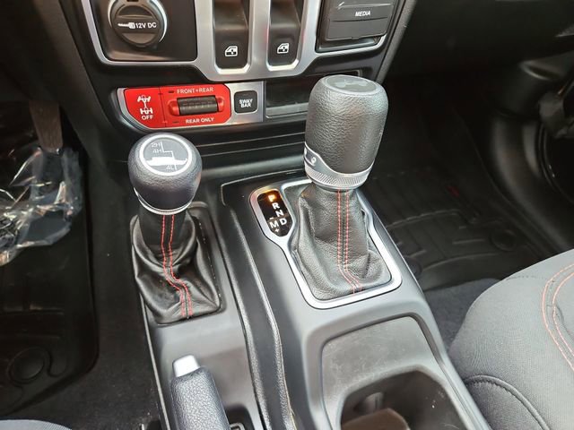 Used 2020 Jeep Wrangler Rubicon AWD/4WD image 17