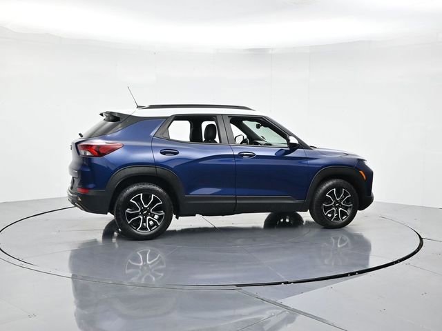 Used 2023 Chevrolet TrailBlazer ACTIV w/ Convenience Package image 2