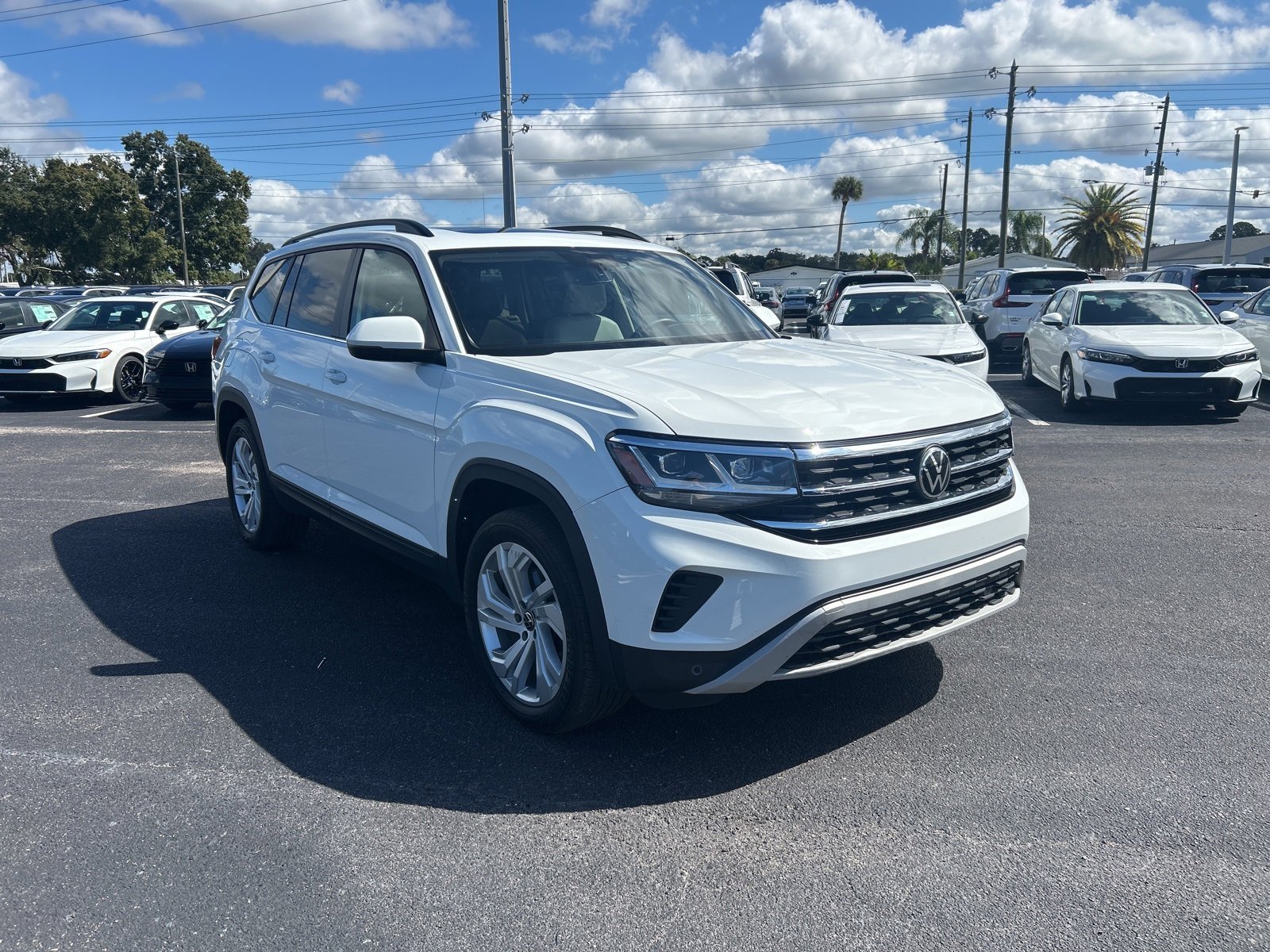 Used 2021 Volkswagen Atlas SE w/ Panoramic Sunroof Package