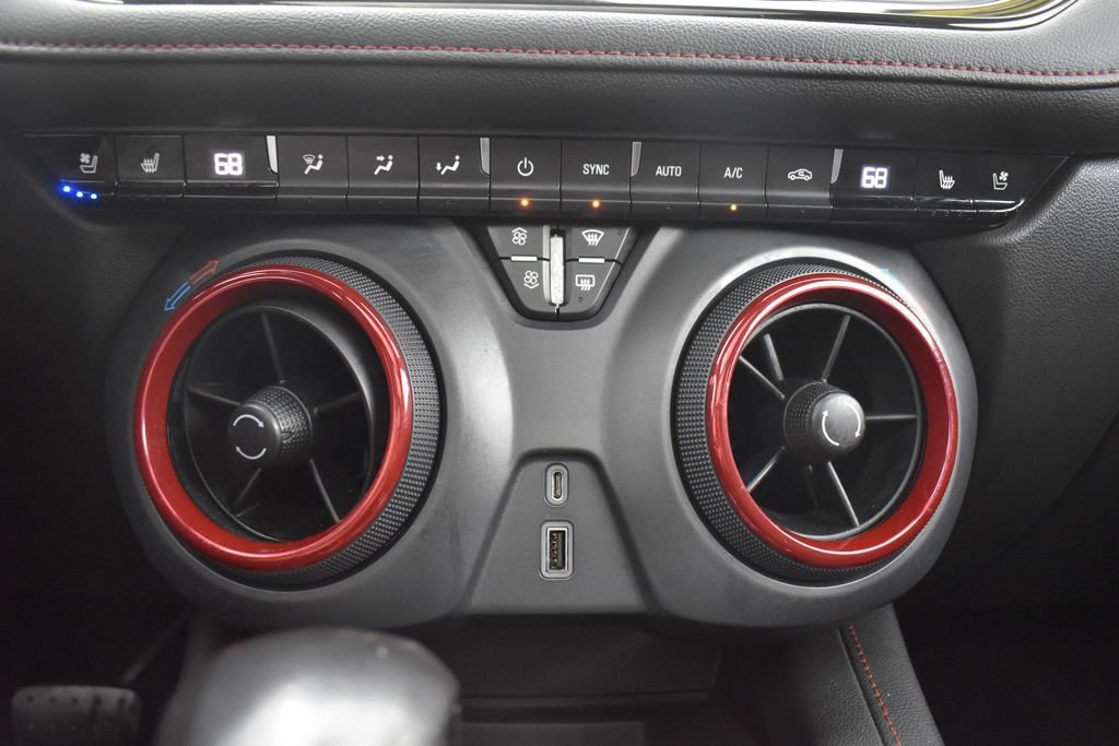 Used 2019 Chevrolet Blazer RS FWD image 22