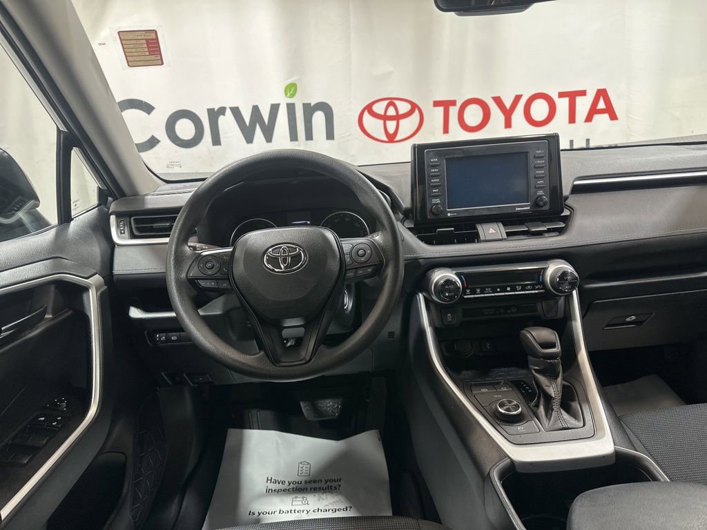 Used 2022 Toyota RAV4 LE image 20