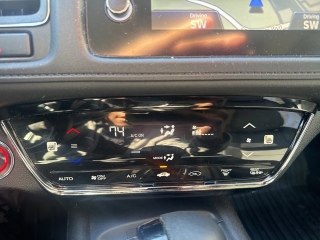 Used 2019 Honda HR-V Touring image 18