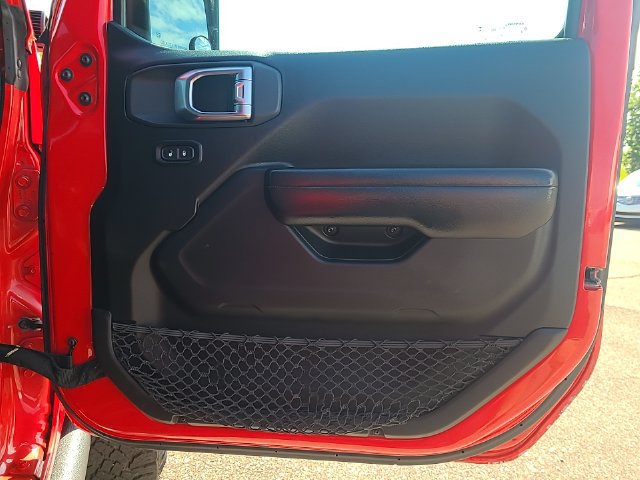 Used 2020 Jeep Wrangler Sport AWD/4WD image 25