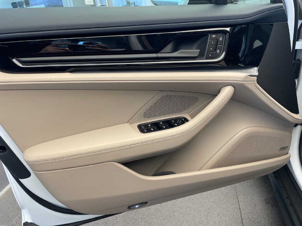 New 2026 Porsche Panamera 4 AWD/4WD image 23