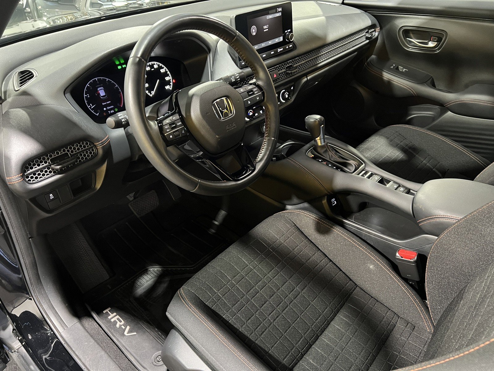 Used 2023 Honda HR-V Sport image 14