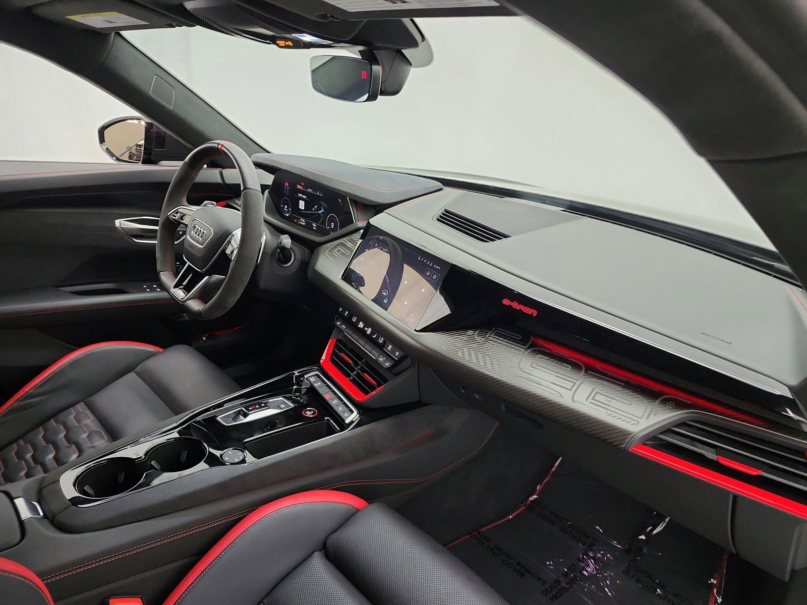 Used 2023 Audi RS e-tron GT image 23