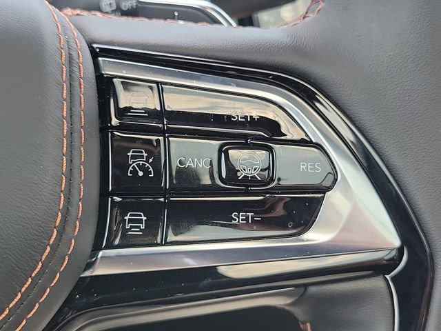 New 2026 Jeep Grand Cherokee Summit w/ Obsidian Package AWD/4WD image 27