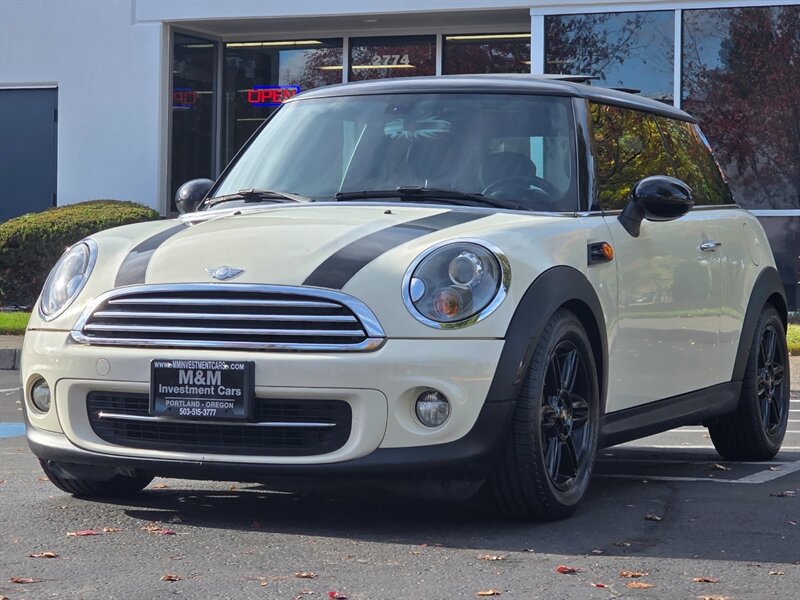 Used 2013 MINI Cooper Hardtop w/ Premium Pkg 2