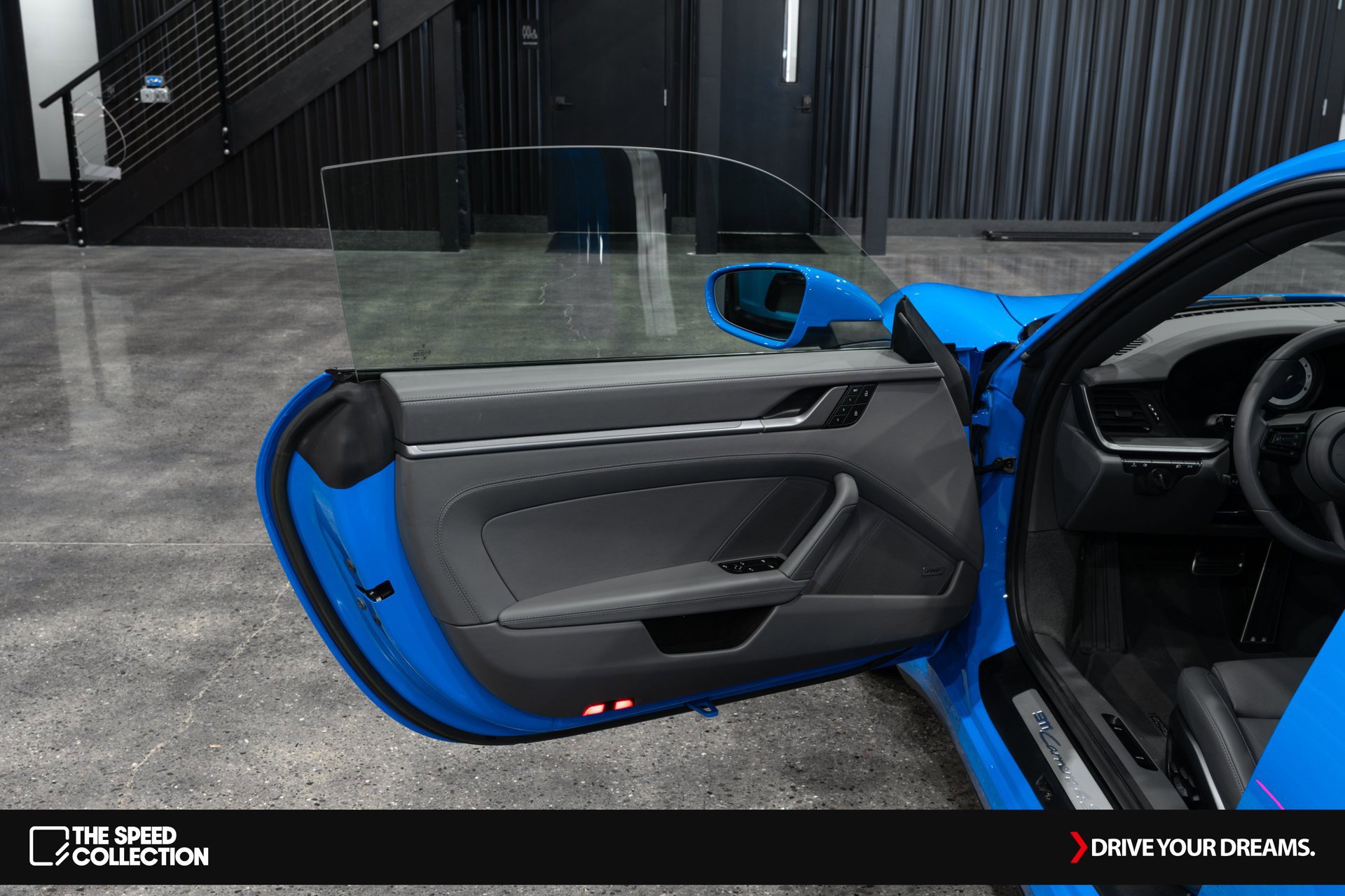 Used 2023 Porsche 911 Carrera 4S image 9