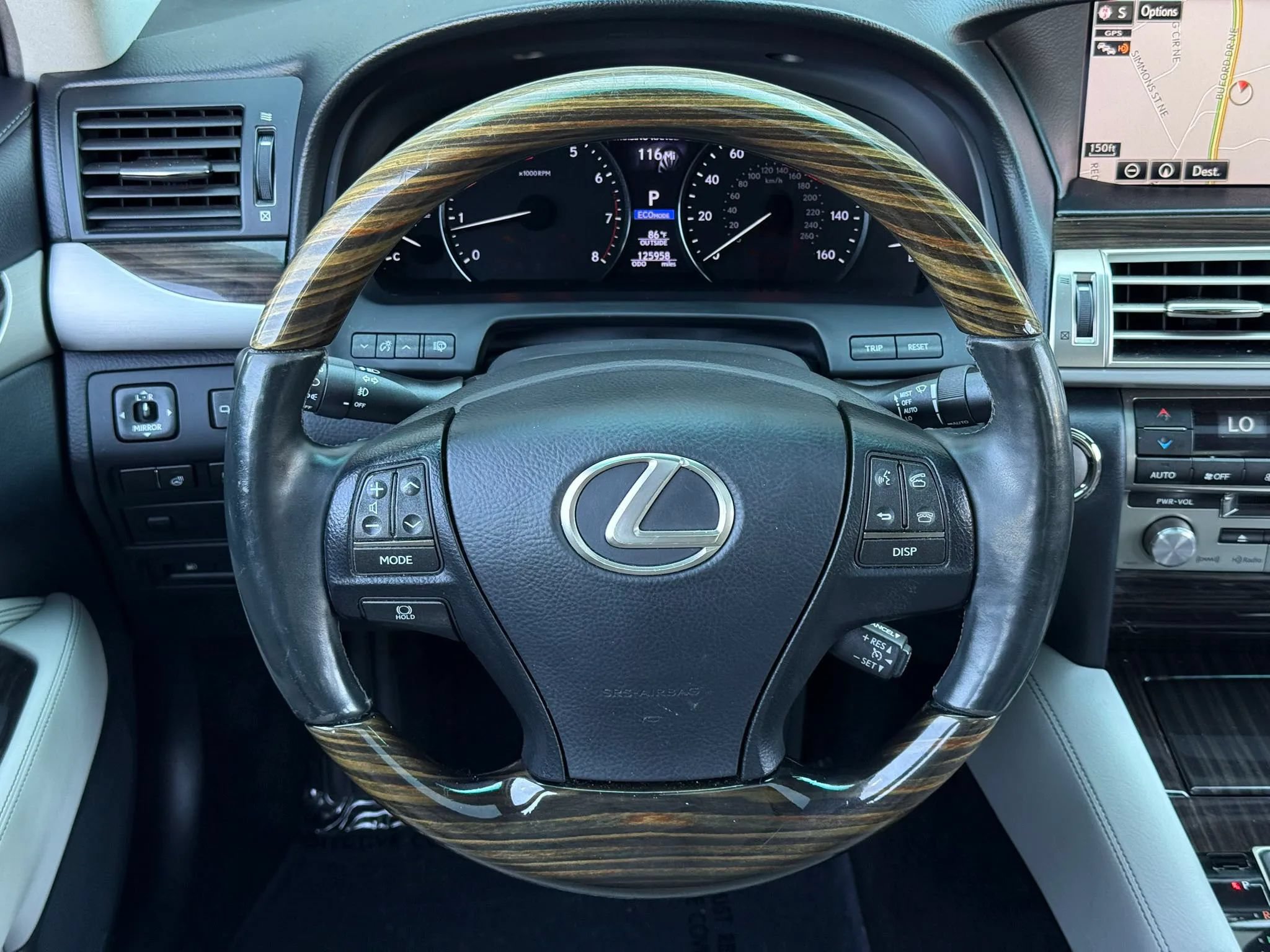 Used 2015 Lexus LS 460 w/ Comfort Package RWD image 18