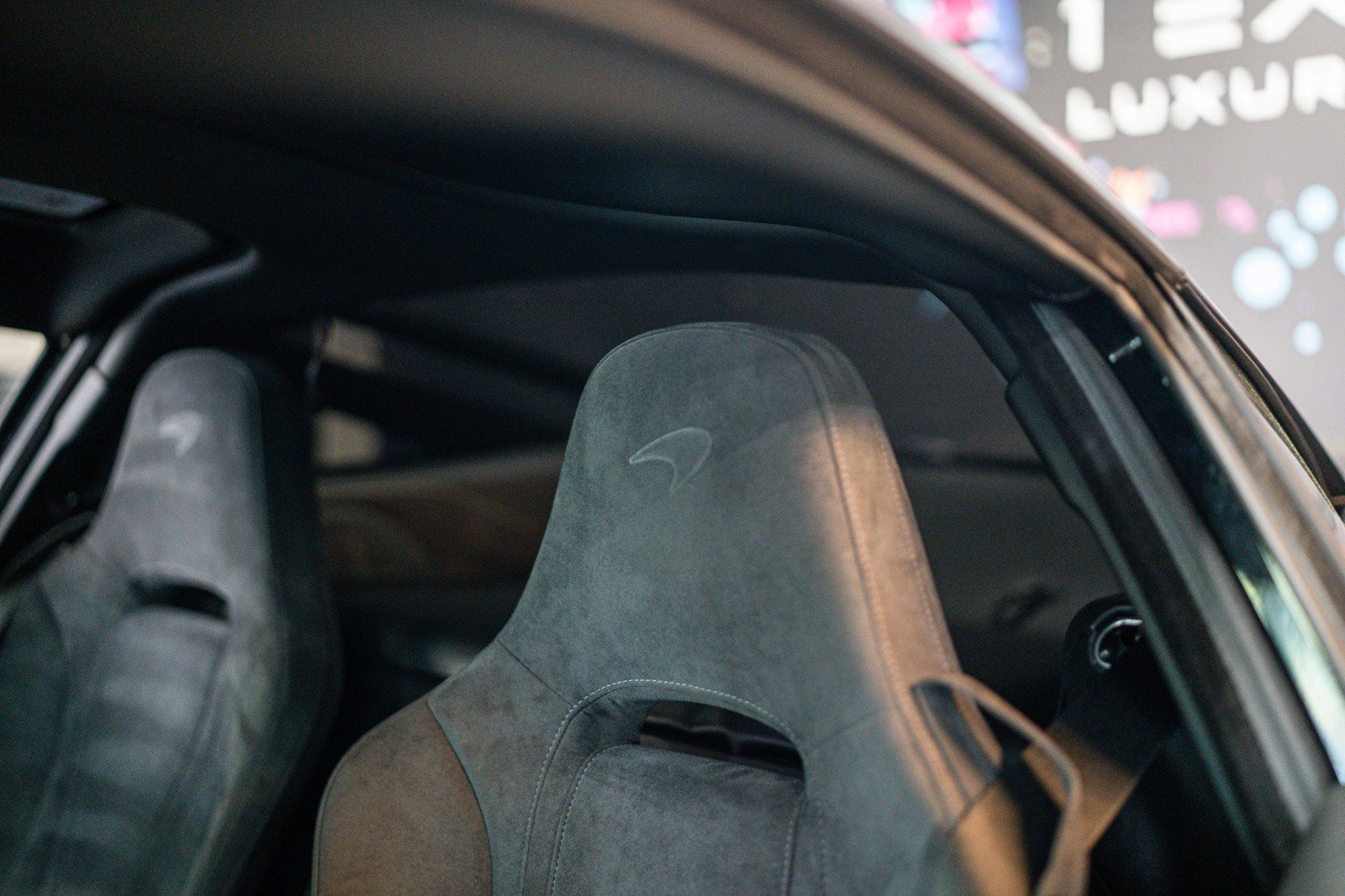 Used 2018 McLaren 720S image 9