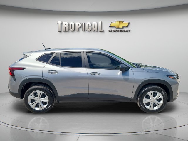 New 2026 Chevrolet Trax LS FWD image 6