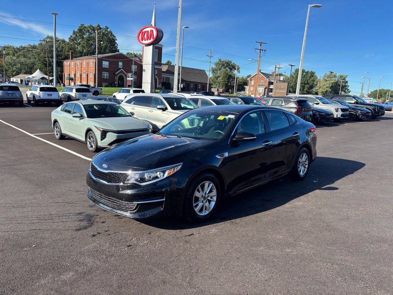 Used 2018 Kia Optima LX FWD image 3