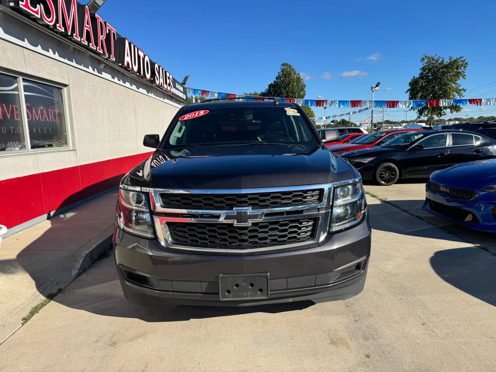 Used 2018 Chevrolet Suburban LT AWD/4WD image 2
