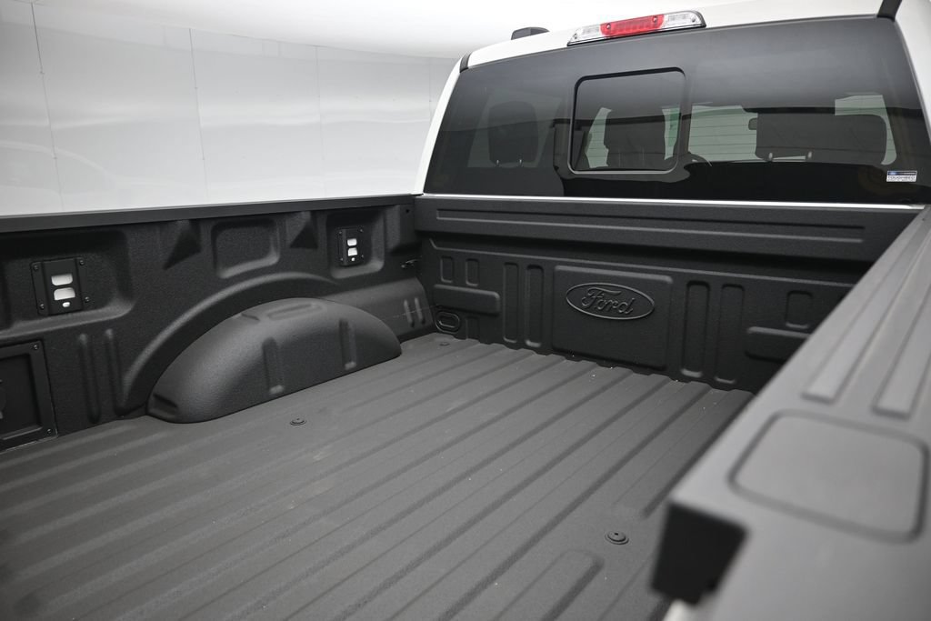New 2026 Ford F150 Lariat w/ Equipment Group 502A High AWD/4WD image 24