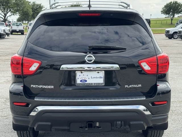 Used 2017 Nissan Pathfinder Platinum FWD image 5