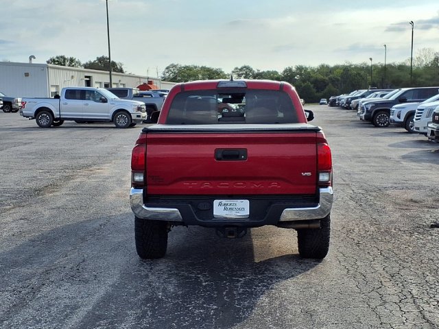 Used 2018 Toyota Tacoma TRD Off-Road AWD/4WD image 6