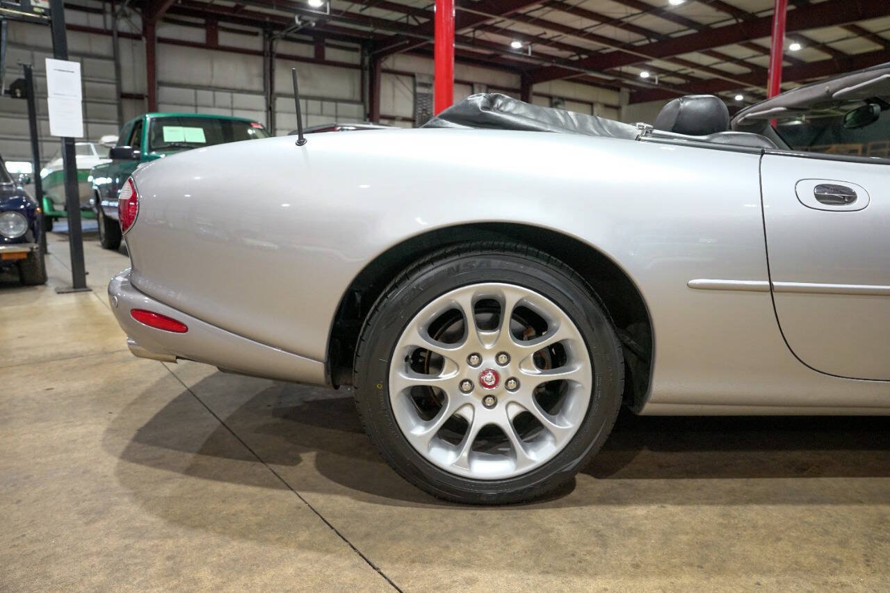 Used 2001 Jaguar XK8 Convertible RWD image 9