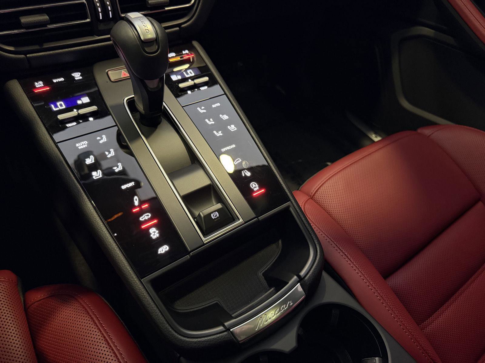 Used 2025 Porsche Macan S image 19