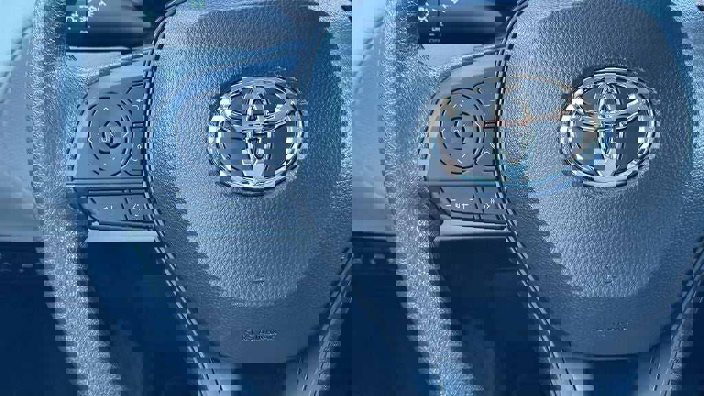 New 2026 Toyota Corolla Cross L image 27