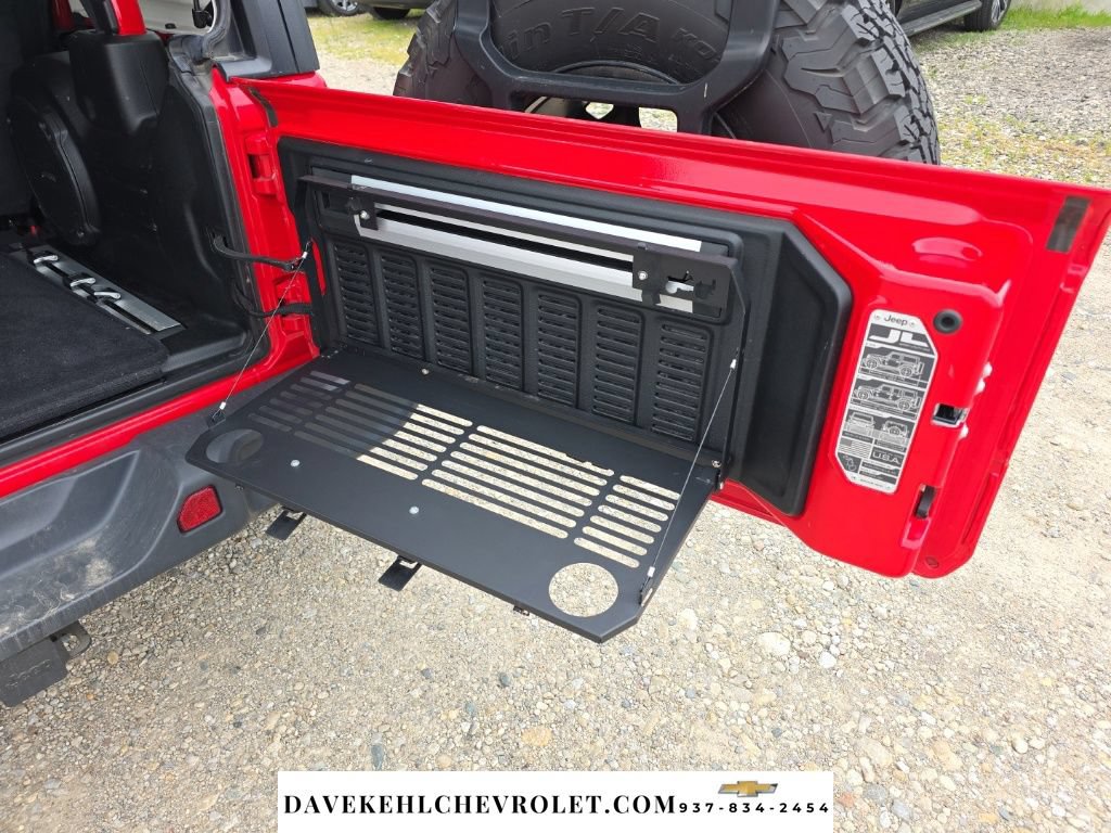 Used 2019 Jeep Wrangler Unlimited Rubicon w/ Dual Top Group AWD/4WD image 33