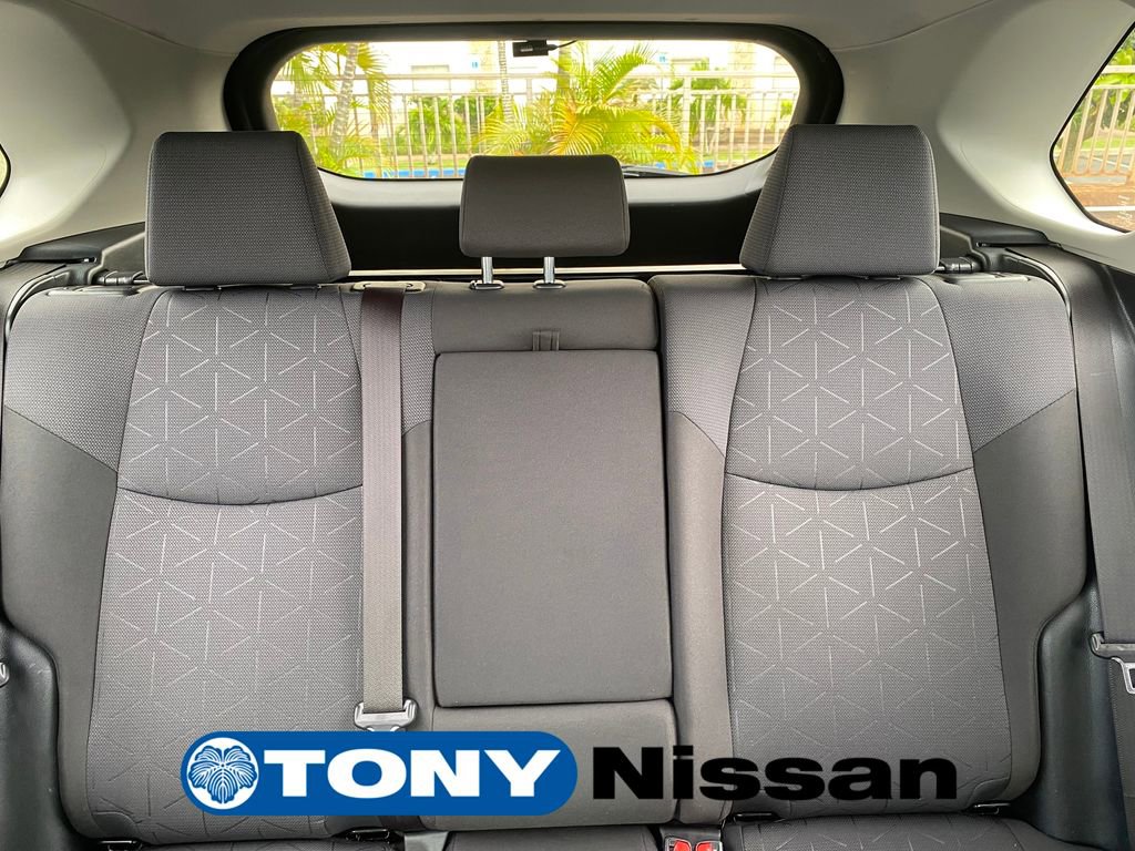 Used 2019 Toyota RAV4 XLE FWD image 18