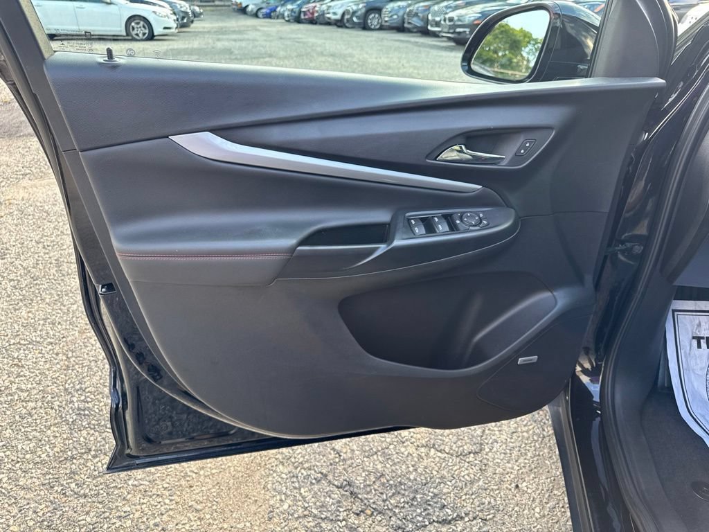 Used 2023 Chevrolet Bolt EUV Premier w/ Sun & Sound Package FWD image 44