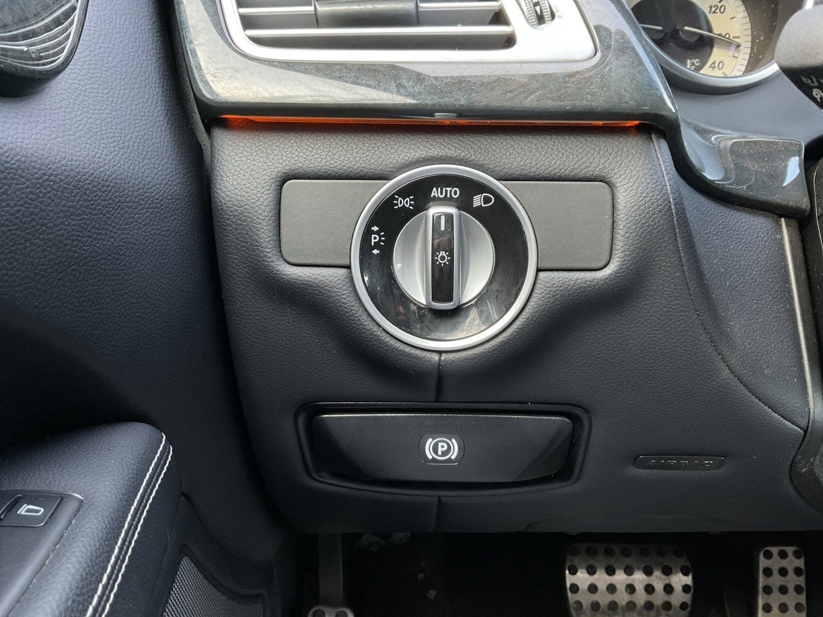 Used 2014 Mercedes-Benz CLS 550 4MATIC image 21