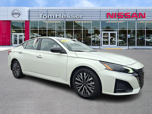 Certified 2025 Nissan Altima 2.5 SV