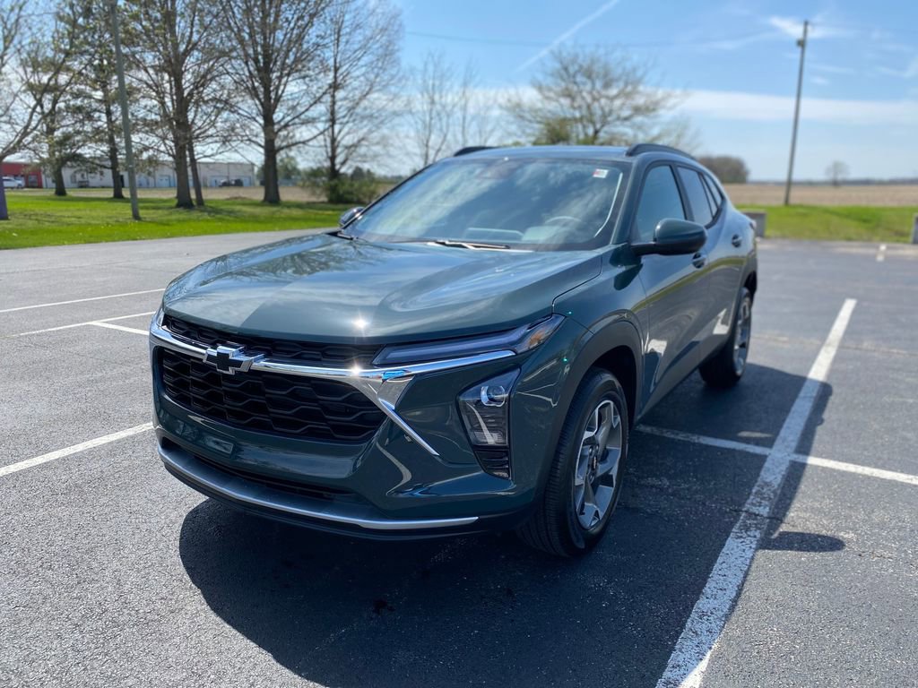 New 2026 Chevrolet Trax LT w/ Driver Confidence Package image 3