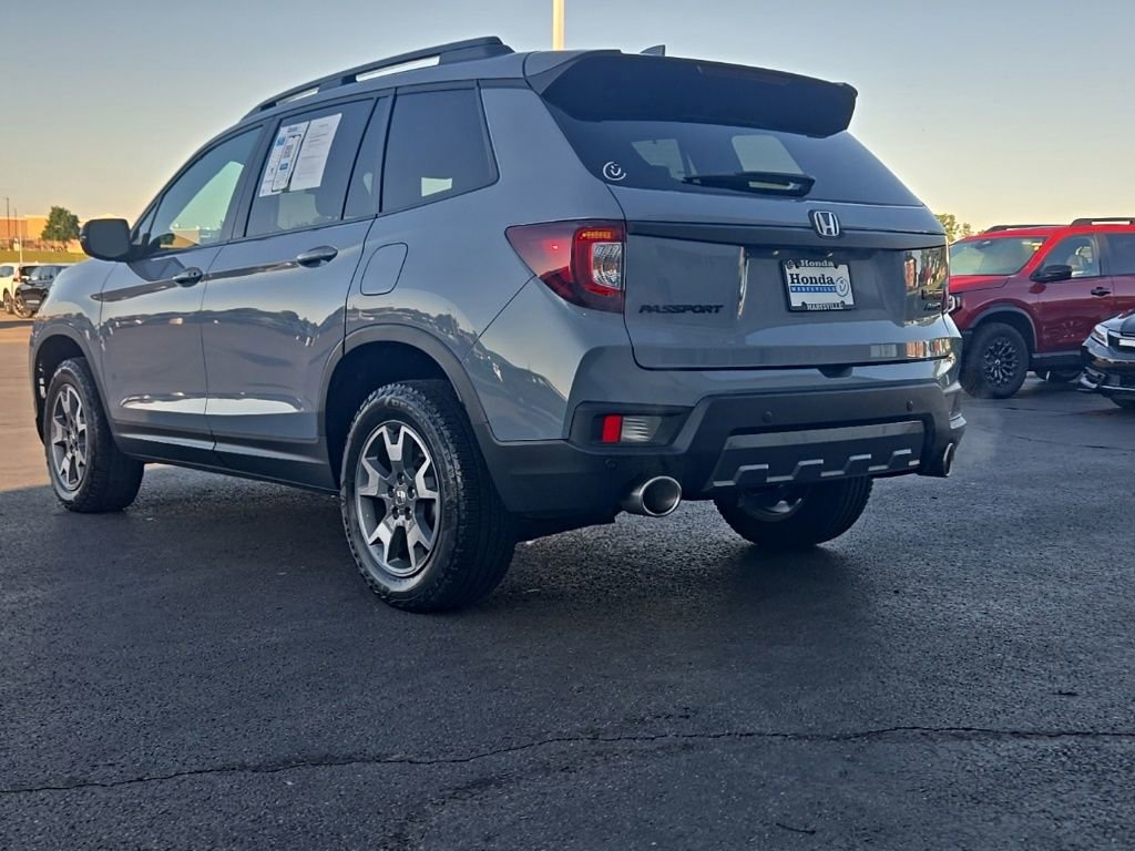 Certified 2023 Honda Passport TrailSport image 7