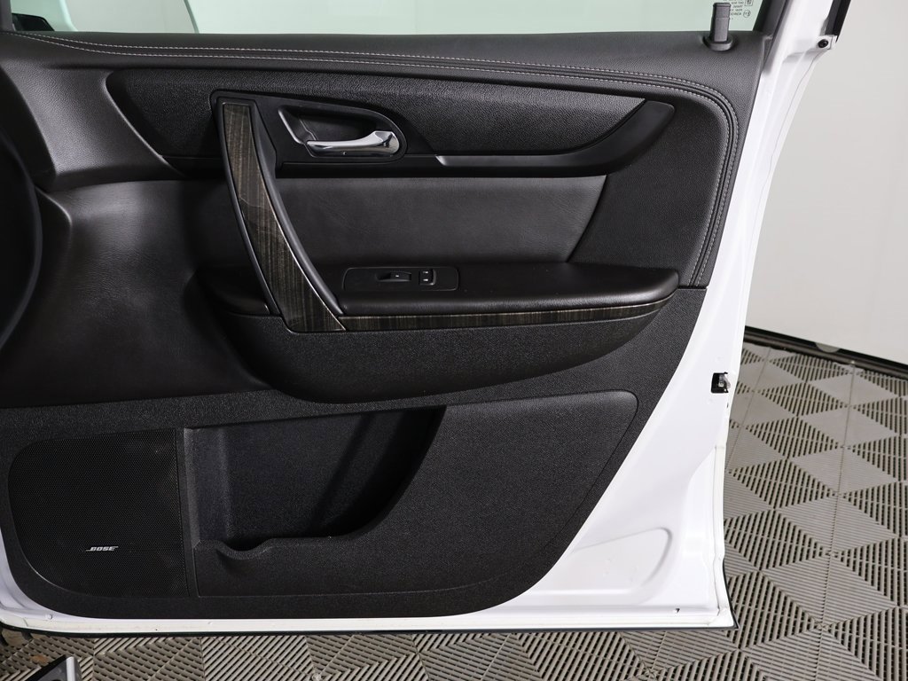 Used 2017 GMC Acadia Limited SLT image 24