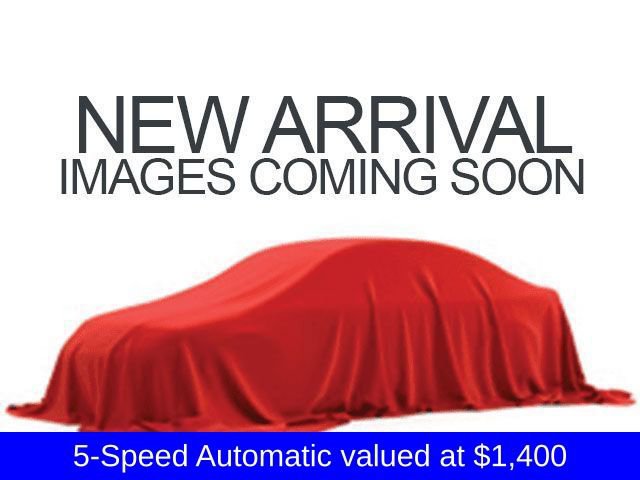 Used 2018 Jeep Wrangler Unlimited Sahara w/ Connectivity Group AWD/4WD image 2