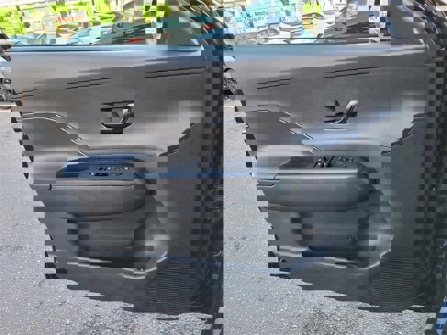 Certified 2024 Hyundai Kona SE image 26