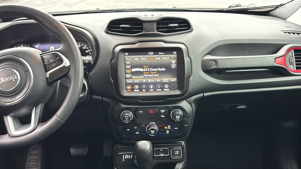 Used 2023 Jeep Renegade Trailhawk w/ Sun/Sound Group AWD/4WD image 6